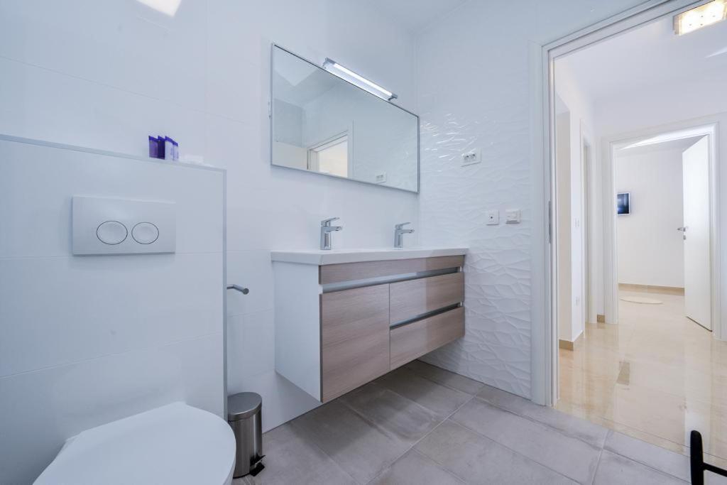 Luxury Apartment Arta-2 With Heated Pool And Jacuzzi Bibinje Zewnętrze zdjęcie